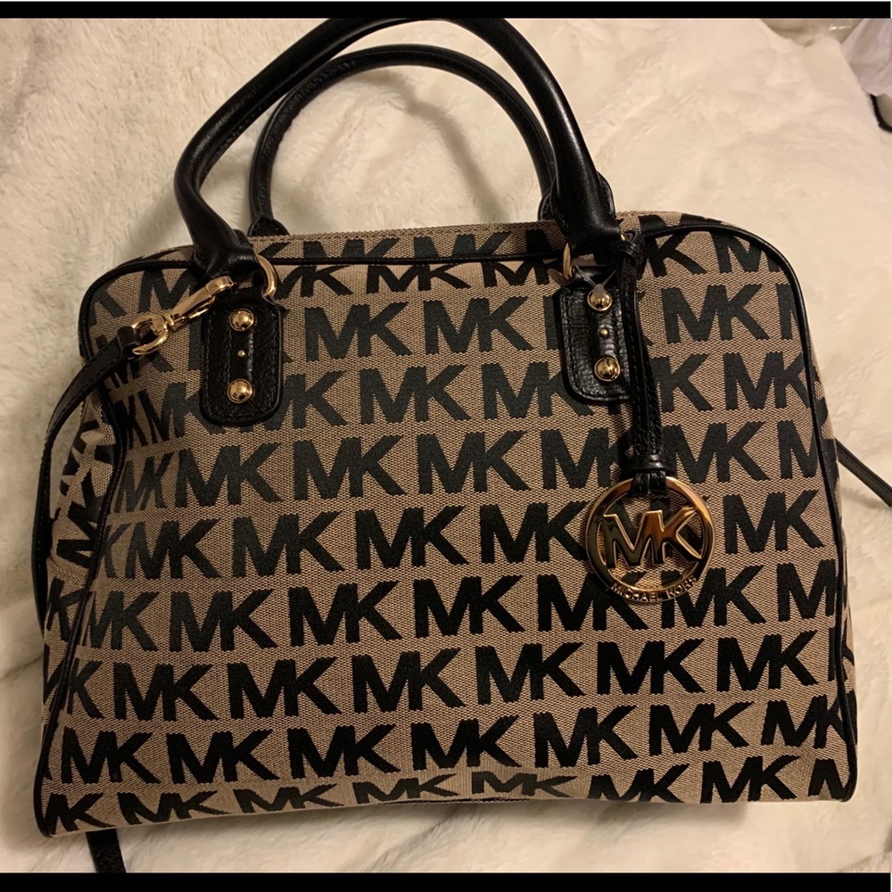 Michael Kors Satchel Crossbody bag